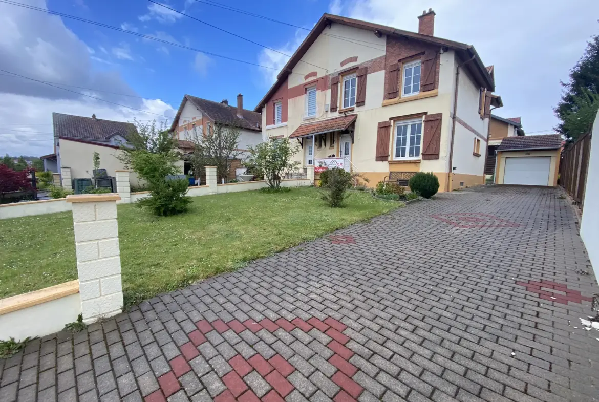 À vendre : Charmante maison mitoyenne type HBL à Stiring-Wendel 