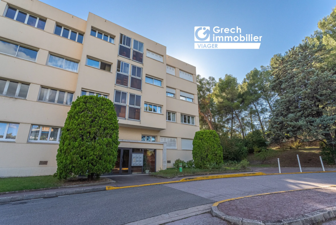 Vente Viager Occupé - Grand Appartement T4 111 m² à Toulon 