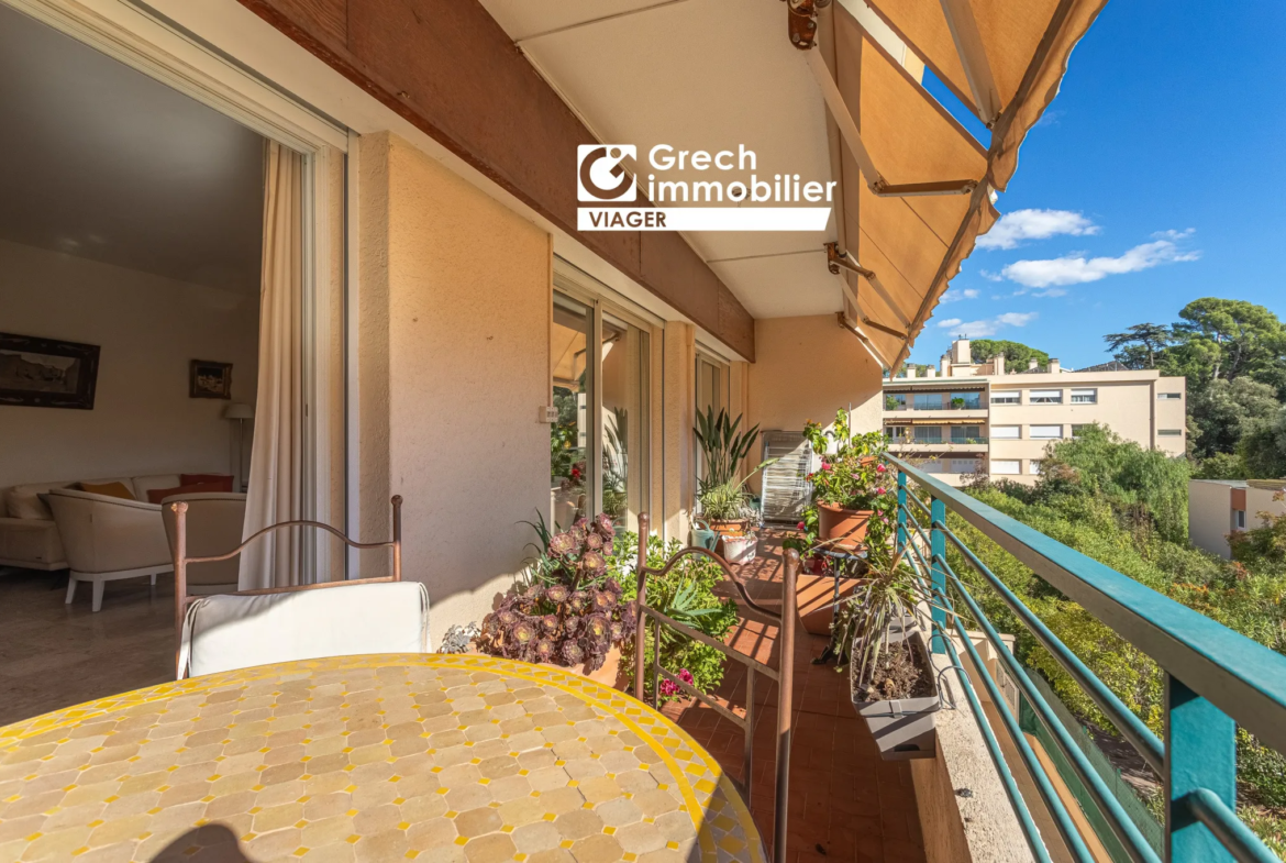 Vente Viager Occupé - Grand Appartement T4 111 m² à Toulon 