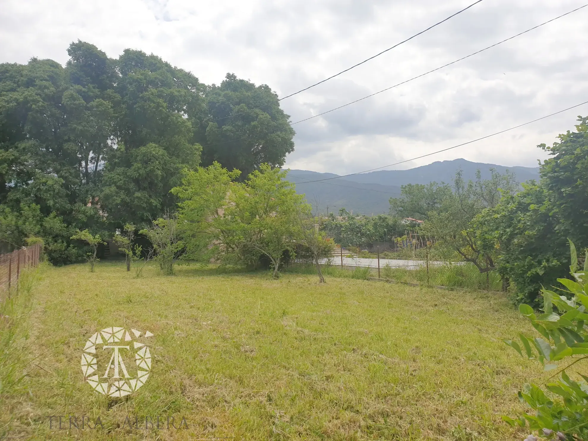 Terrain à bâtir atypique à Sorède avec vue sur les Albères 