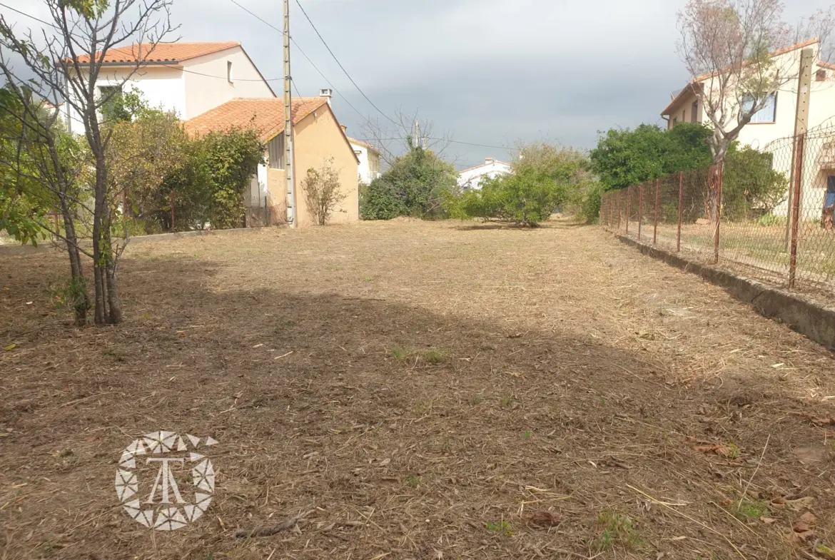 Terrain à bâtir atypique à Sorède avec vue sur les Albères 