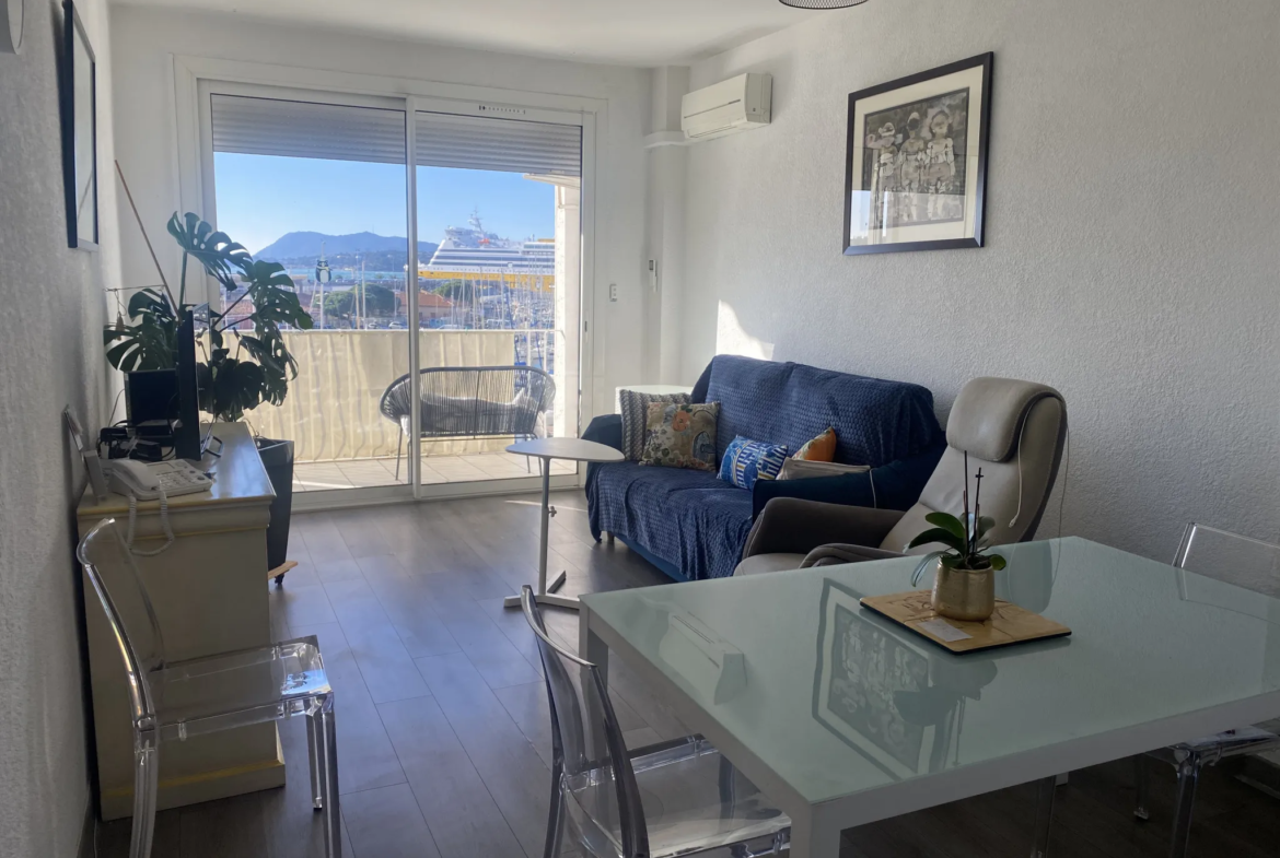 Appartement de type 2 avec vue mer à Toulon 