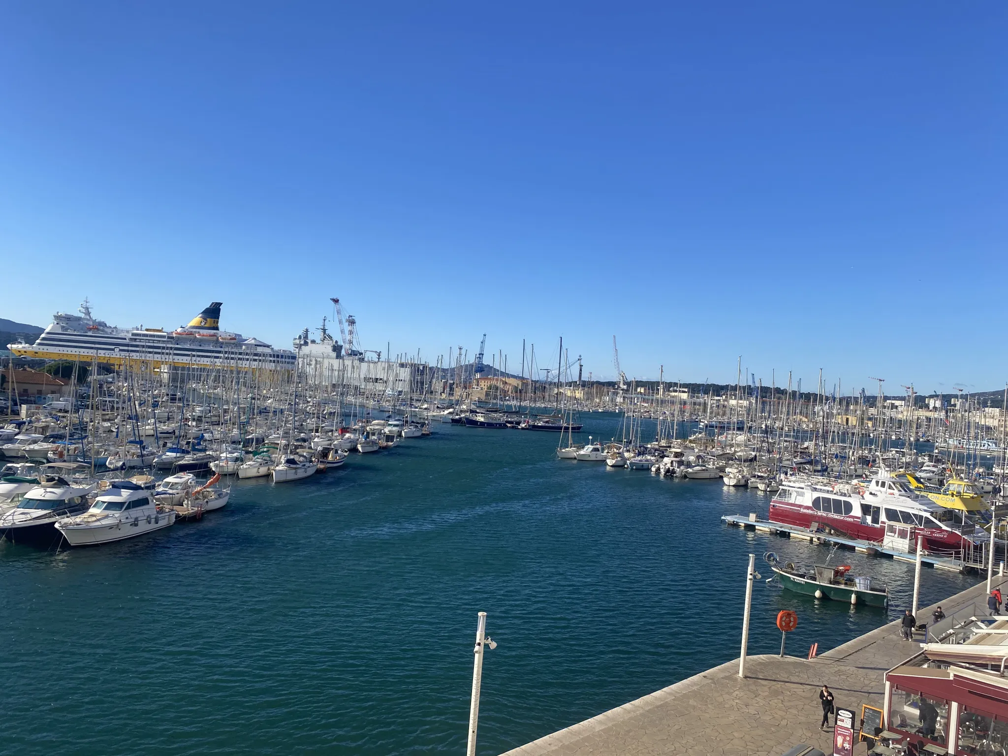 Appartement de type 2 avec vue mer à Toulon 