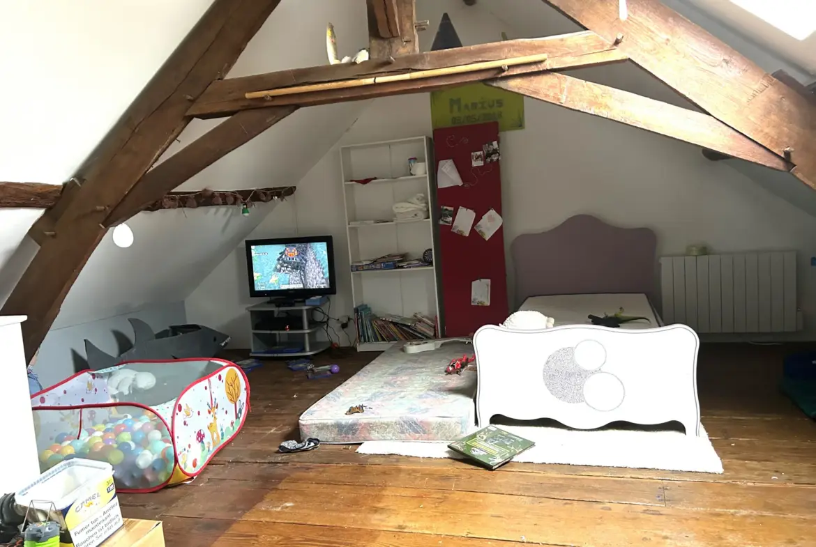 Maison agréable et lumineuse à La Celle sur Nièvre - 49 500 euros 