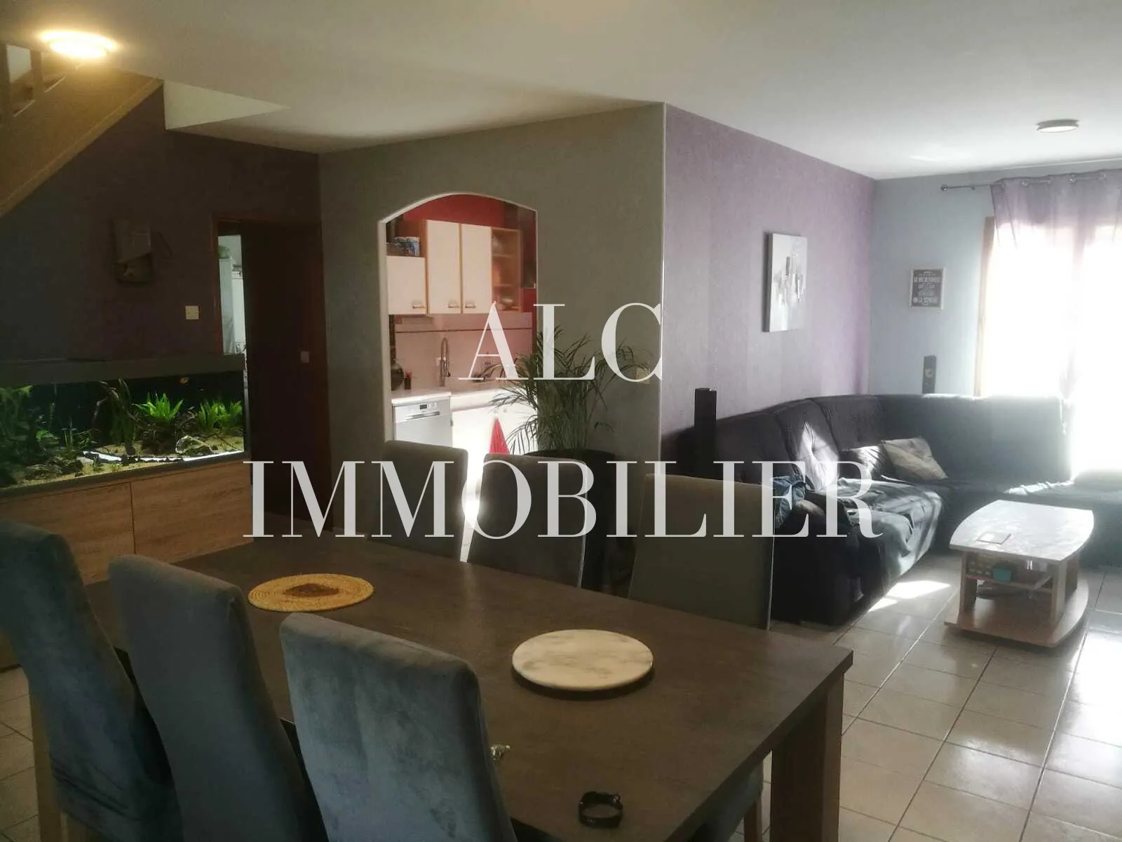 Maison familiale à vendre à Moulins le Carbonnel - 149 m² 