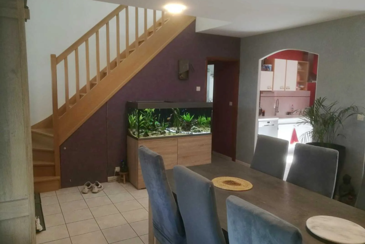 Maison familiale à vendre à Moulins le Carbonnel - 149 m² 