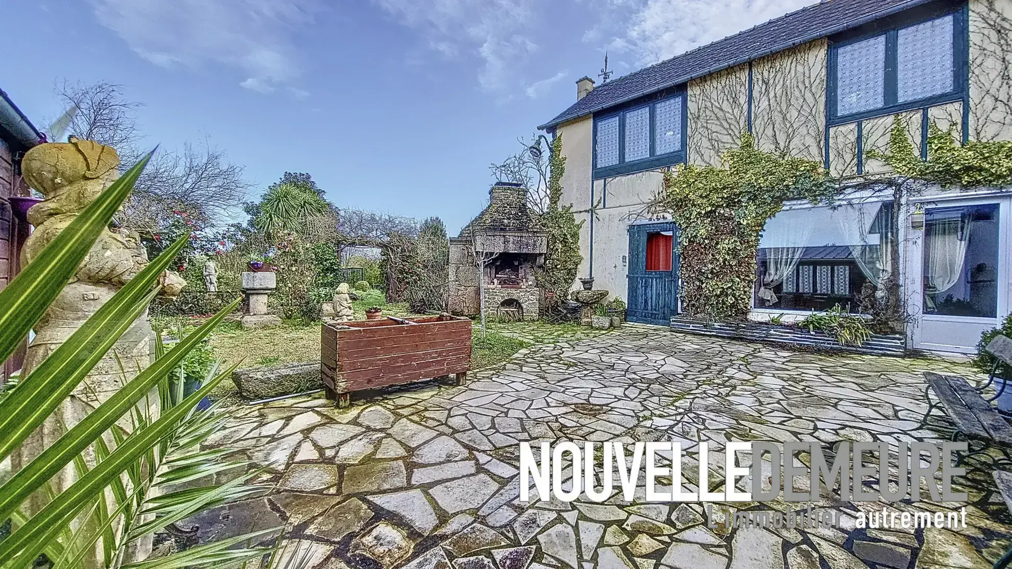 Maison 3 chambres avec dépendances à Pleine-Fougères 