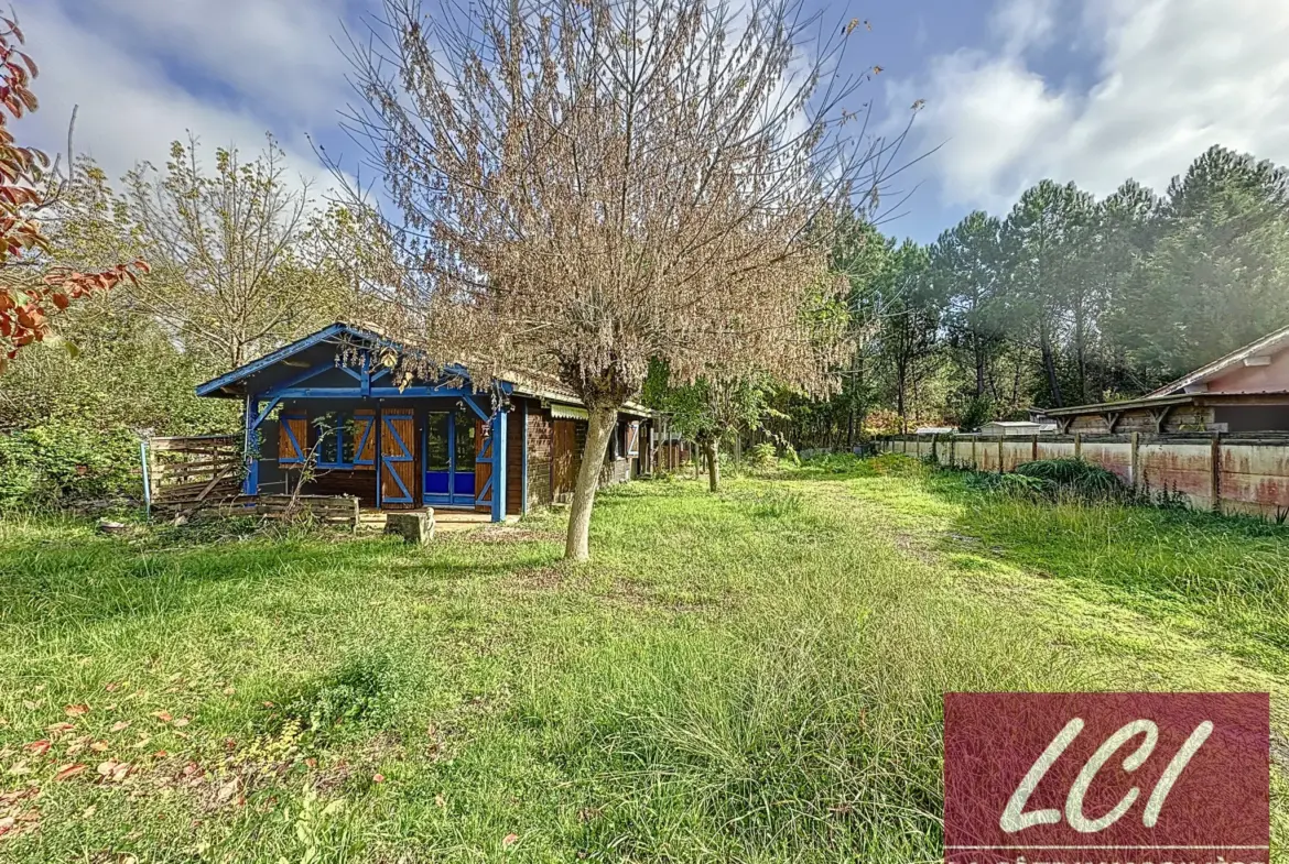 Maison en bois à rénover à Sanguinet sur terrain de 800 m² 