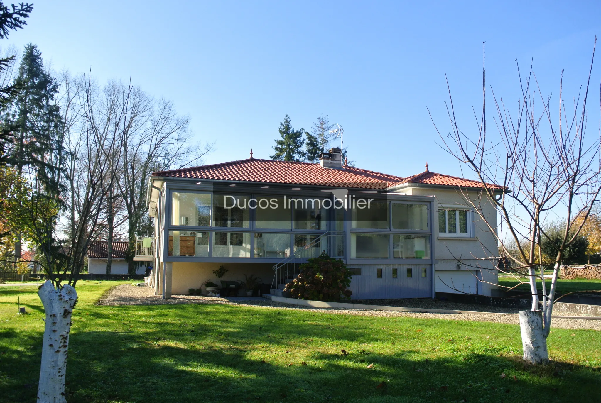 Maison avec sous-sol et parc à Marmande 