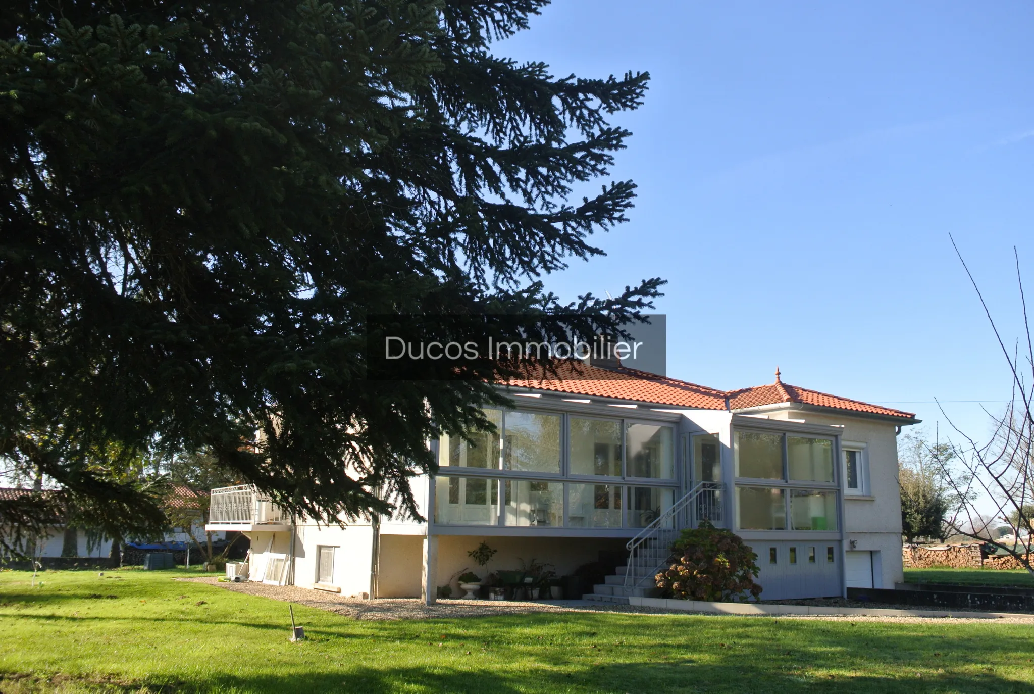 Maison avec sous-sol et parc à Marmande 