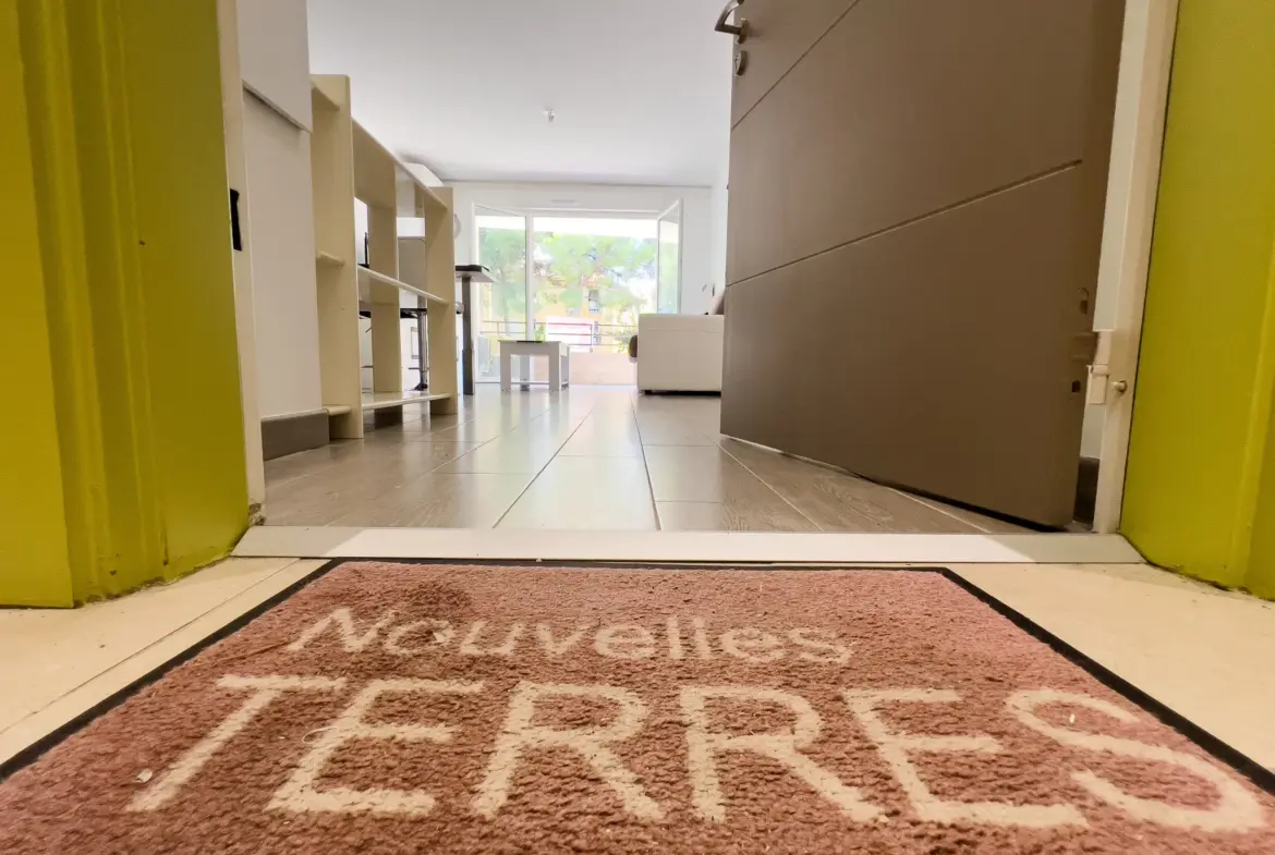 À vendre : Appartement T2 neuf avec terrasse à La Londe-les-Maures 