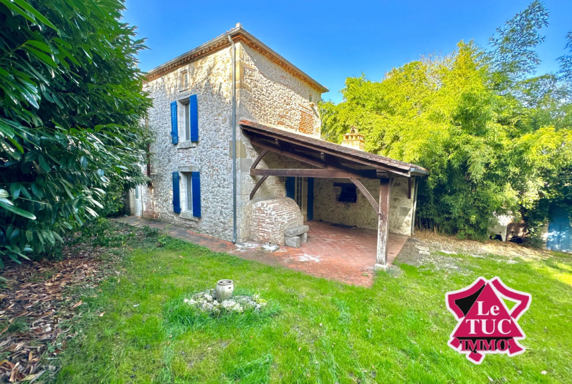 Maison en pierre de 3 chambres avec terrain à Penne d’Agenais 