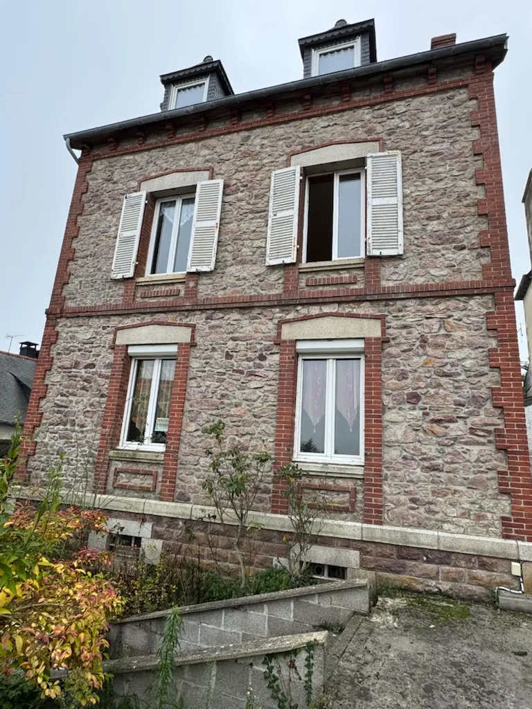 Maison en pierre à vendre à Paimpol - 123 m² - 6 chambres 