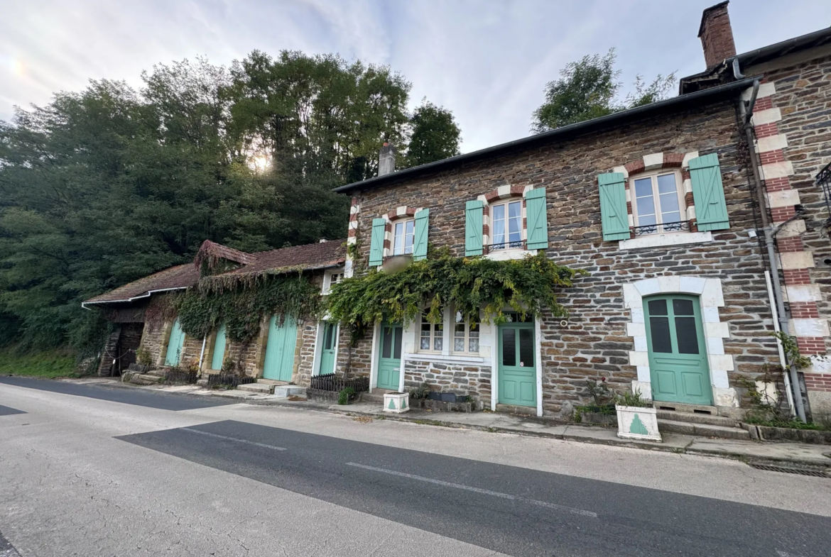 Maison à Uzerche en Corrèze avec fort potentiel 