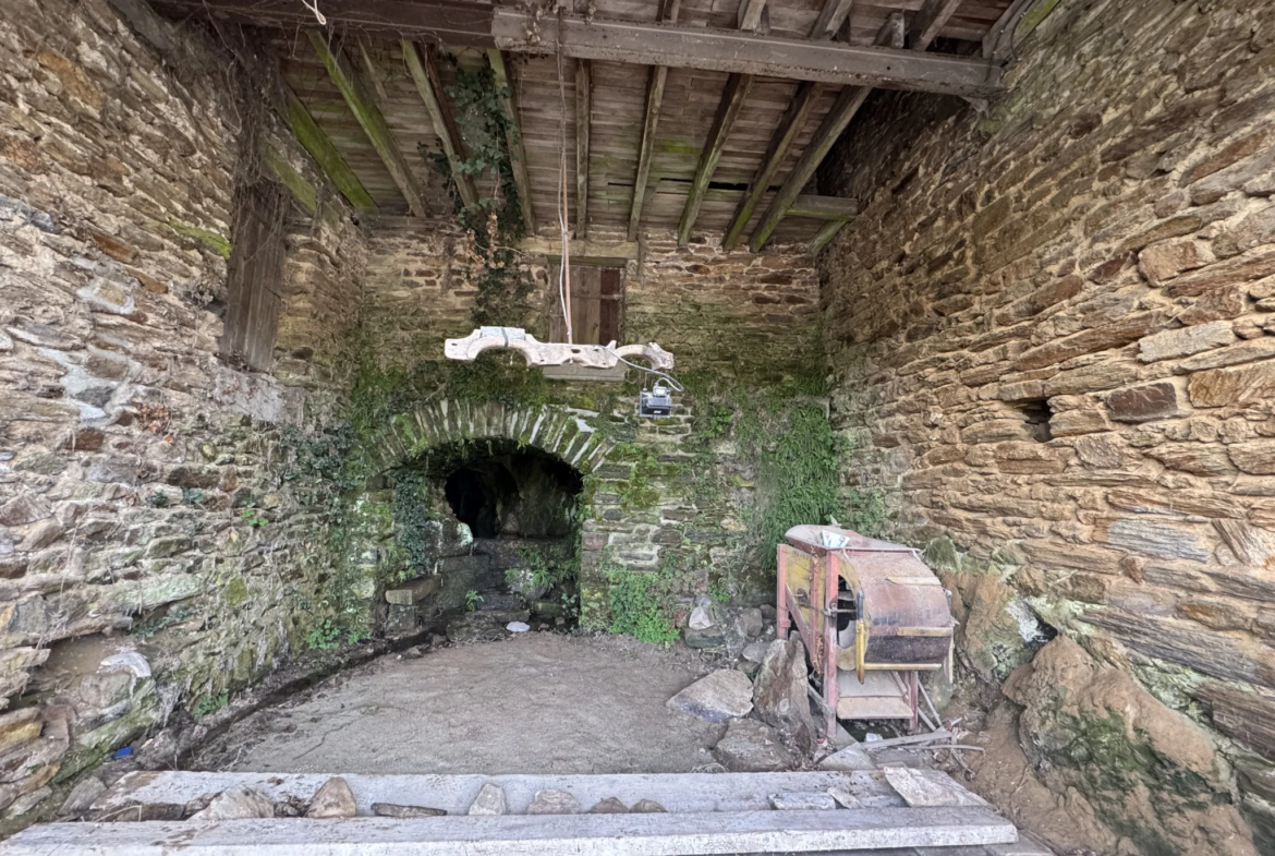 Maison à Uzerche en Corrèze avec fort potentiel 