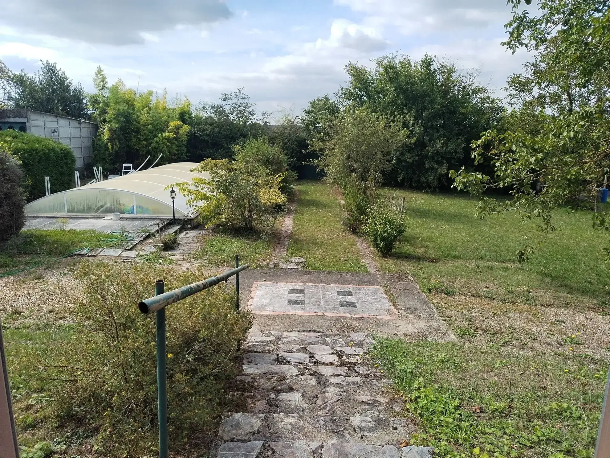 À vendre : beau pavillon avec piscine à La Charité-Sur-Loire 