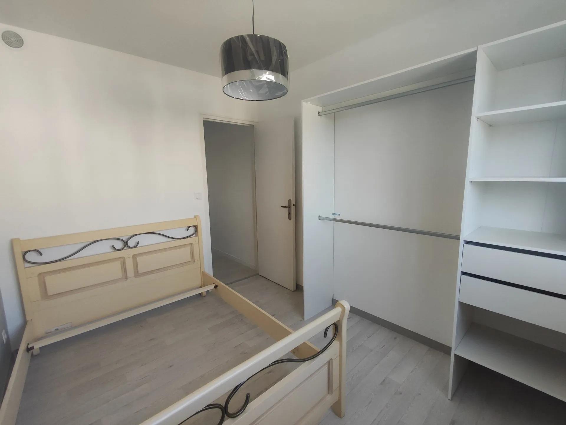 Appartement Rénové à Nevers avec Balcon et Ascenseur 