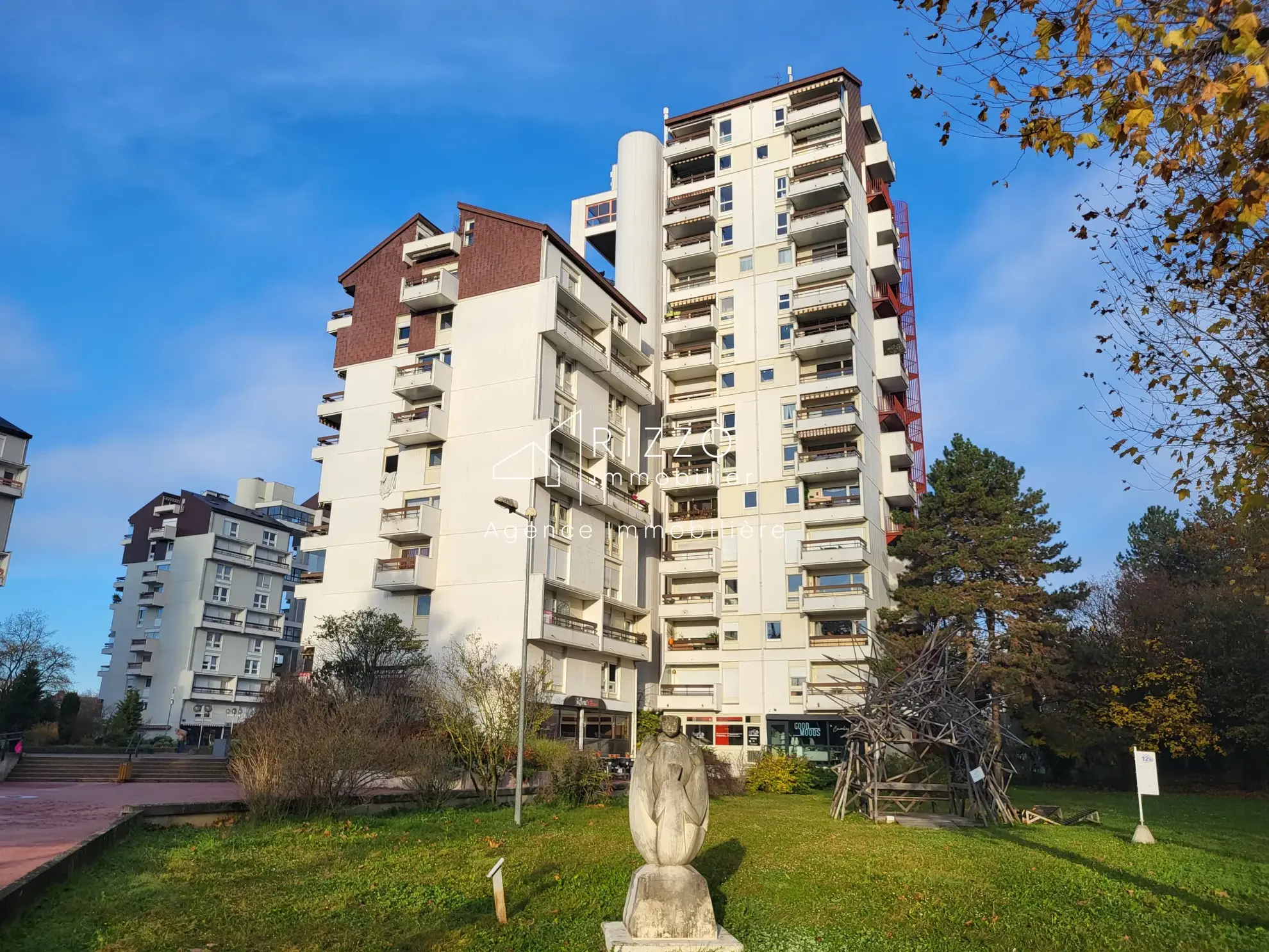 Appartement T4 lumineux avec terrasse à Annecy 