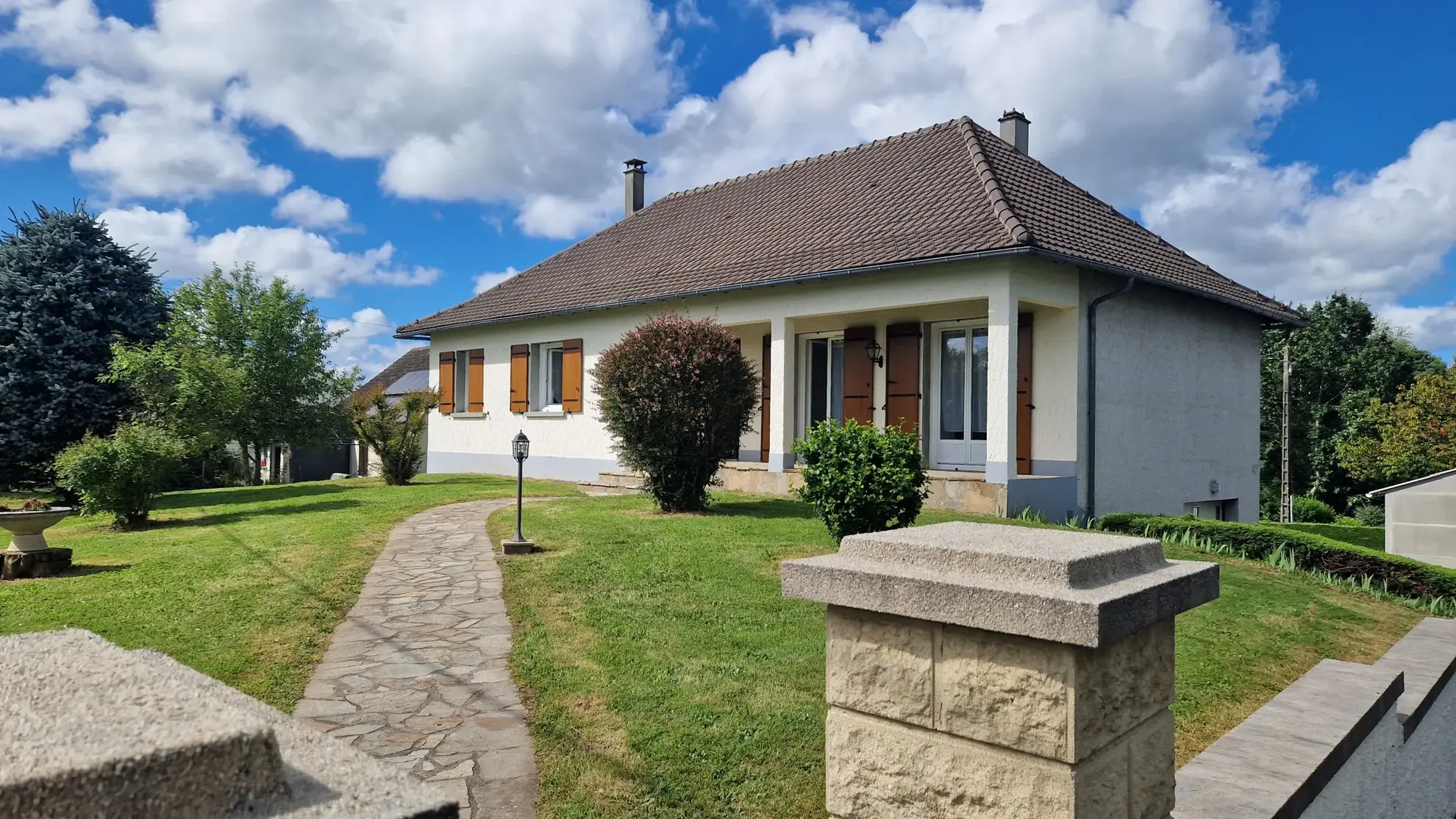 Maison rénovée à vendre à Lubersac - 198 000 € 