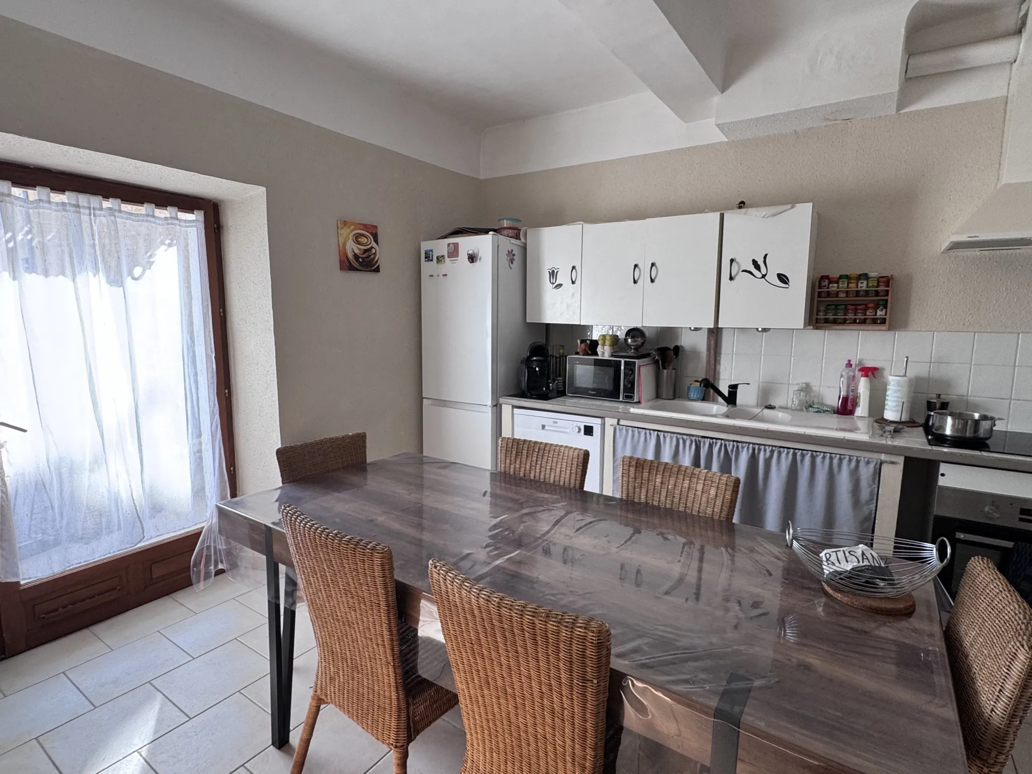 Immeuble de 3 appartements à vendre sur Peyrolles en Provence 