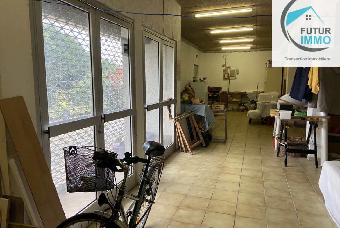 Maison avec Local Commercial à Bourguignon - Idéal Artisans 