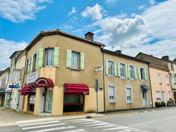 Immeuble commercial avec habitation à vendre à Rabastens de Bigorre