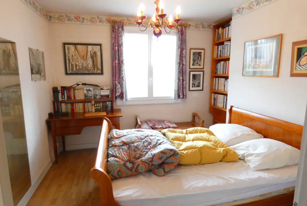 Appartement T4 avec balcon et garage à Aurillac 