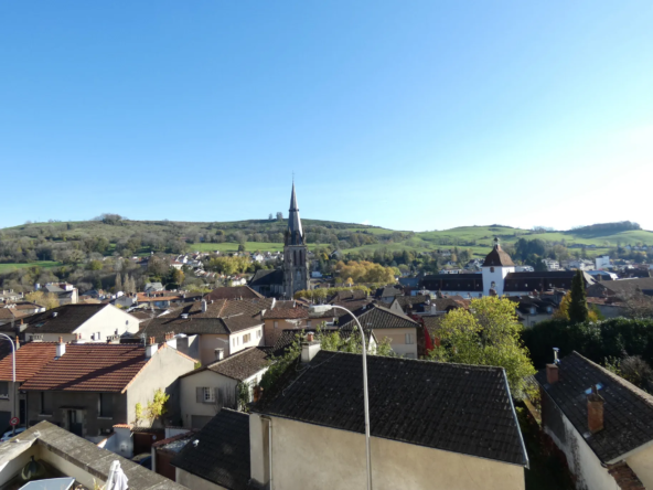 Appartement T4 avec balcon et garage à Aurillac