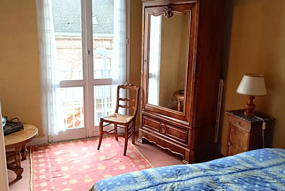 À vendre : Appartement en centre-ville d'Autun à 73.000 euros 