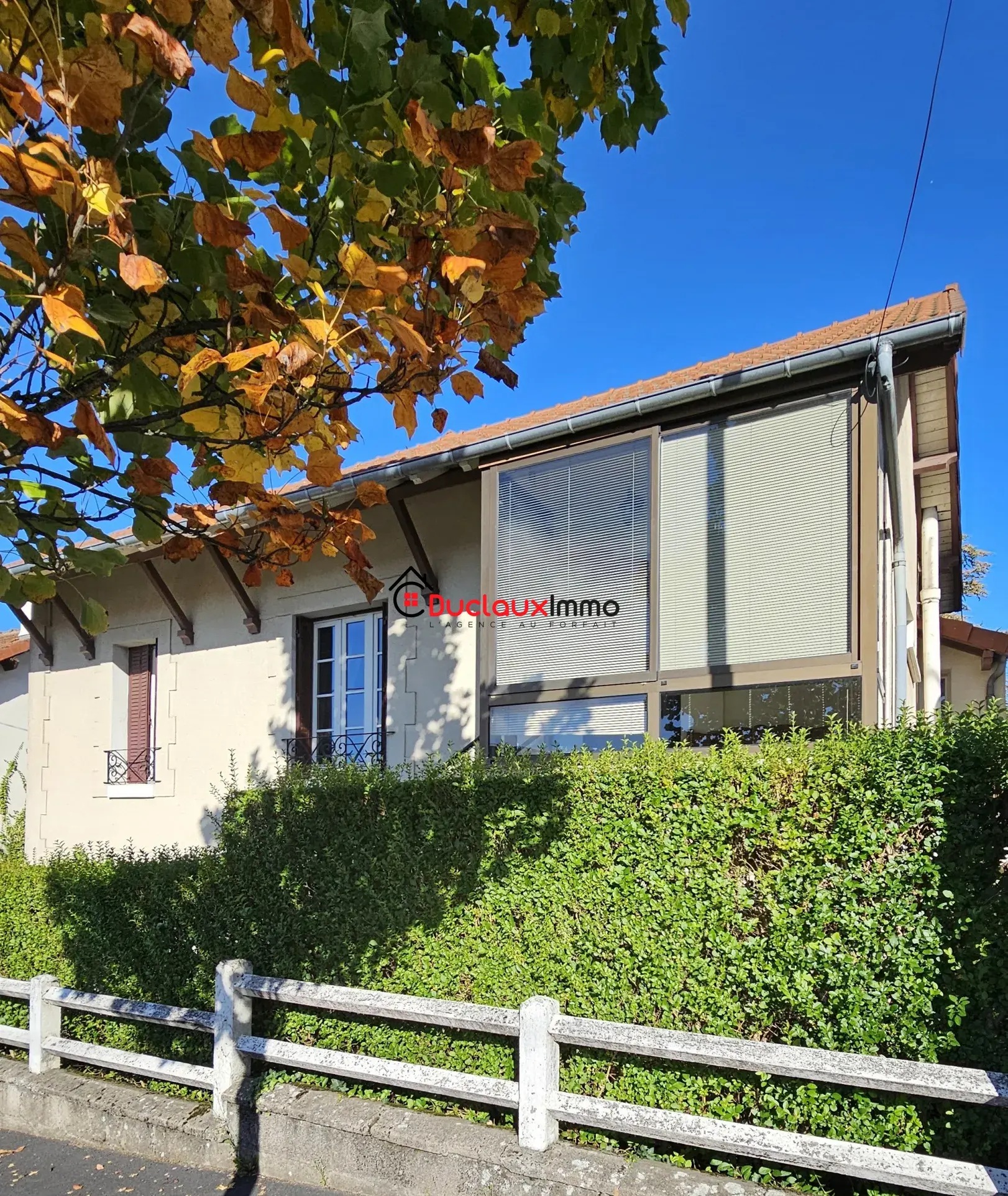 Maison traditionnelle bien entretenue à AURILLAC, quartier du Stade 