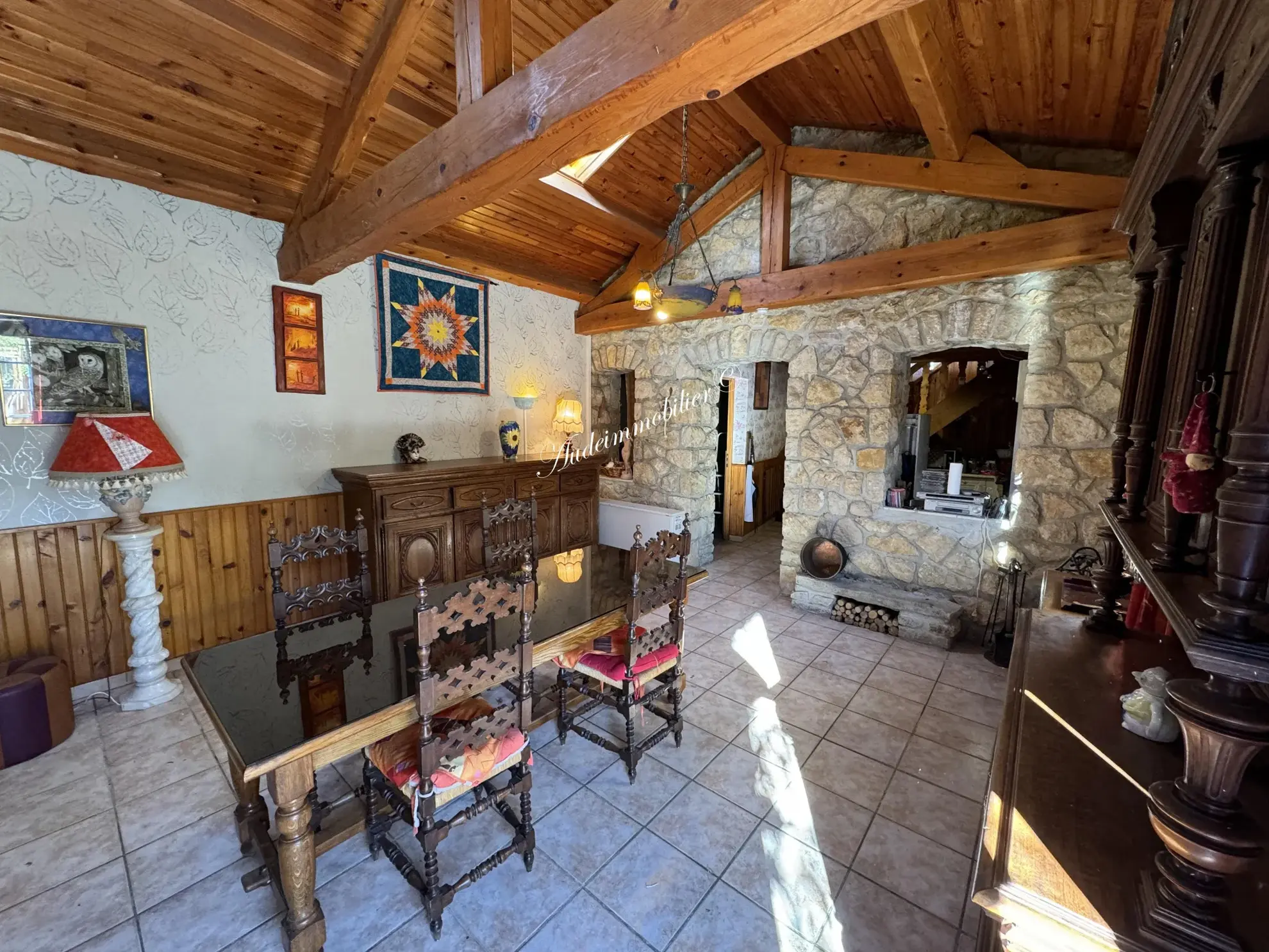 Maison de village avec grande terrasse à Limoux 