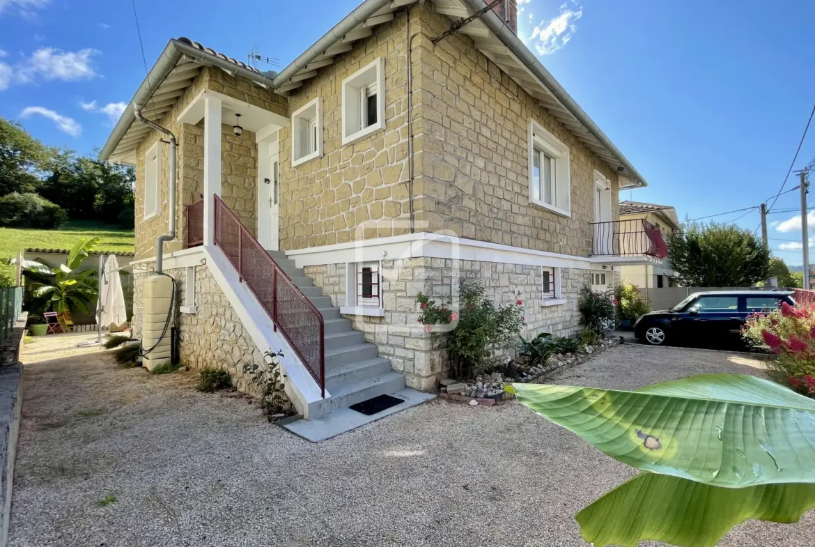 Maison en pierres de 123 m2 à Brive-la-Gaillarde - Proche Centre-Ville 