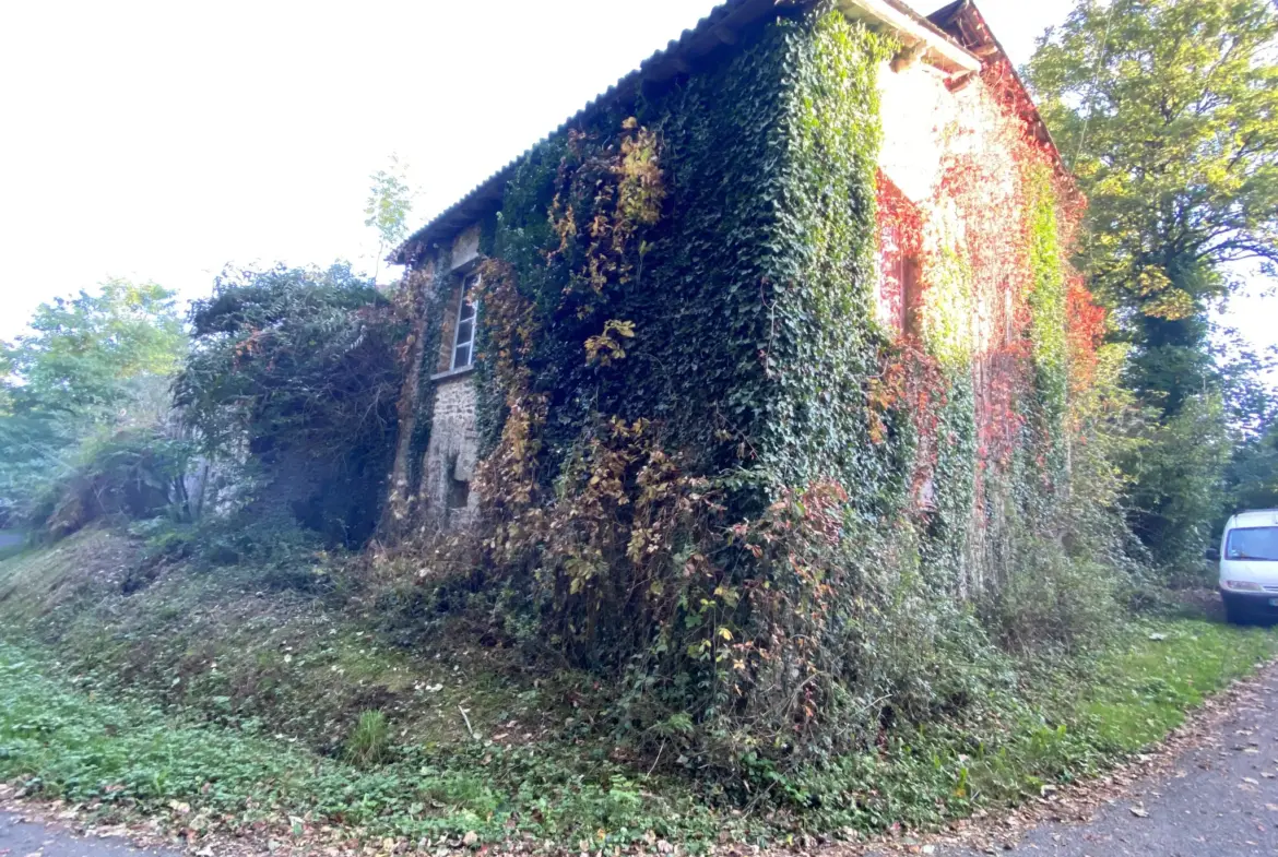 Maison à rénover près de Masseret avec grange 