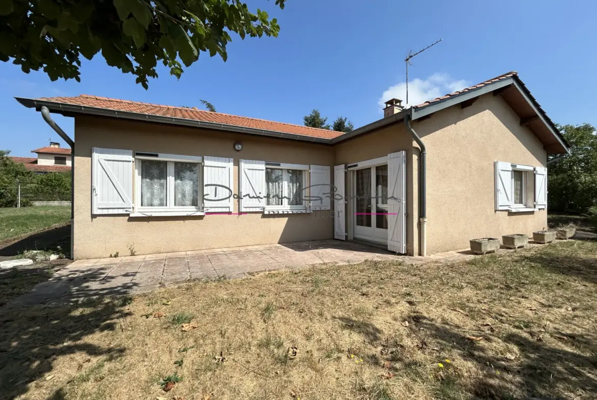 Maison de plain-pied à vendre à St Jodard avec terrain de 1144 m² 