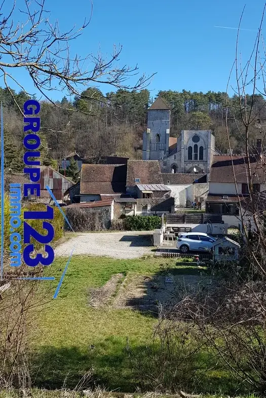 Maison spacieuse à vendre à 8 km d'Auxerre 