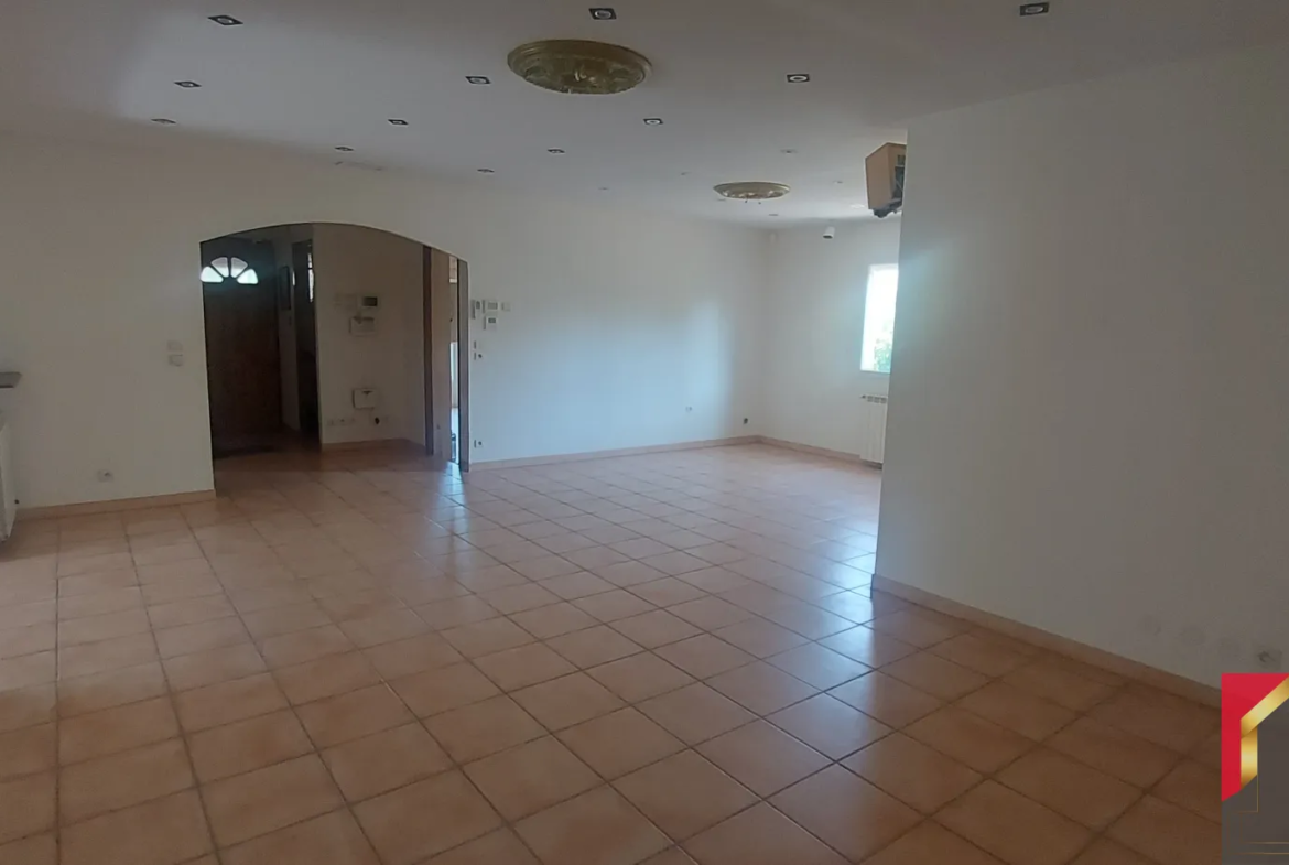 À vendre : Maison 4 faces plain-pied 172 m² à Canohès 