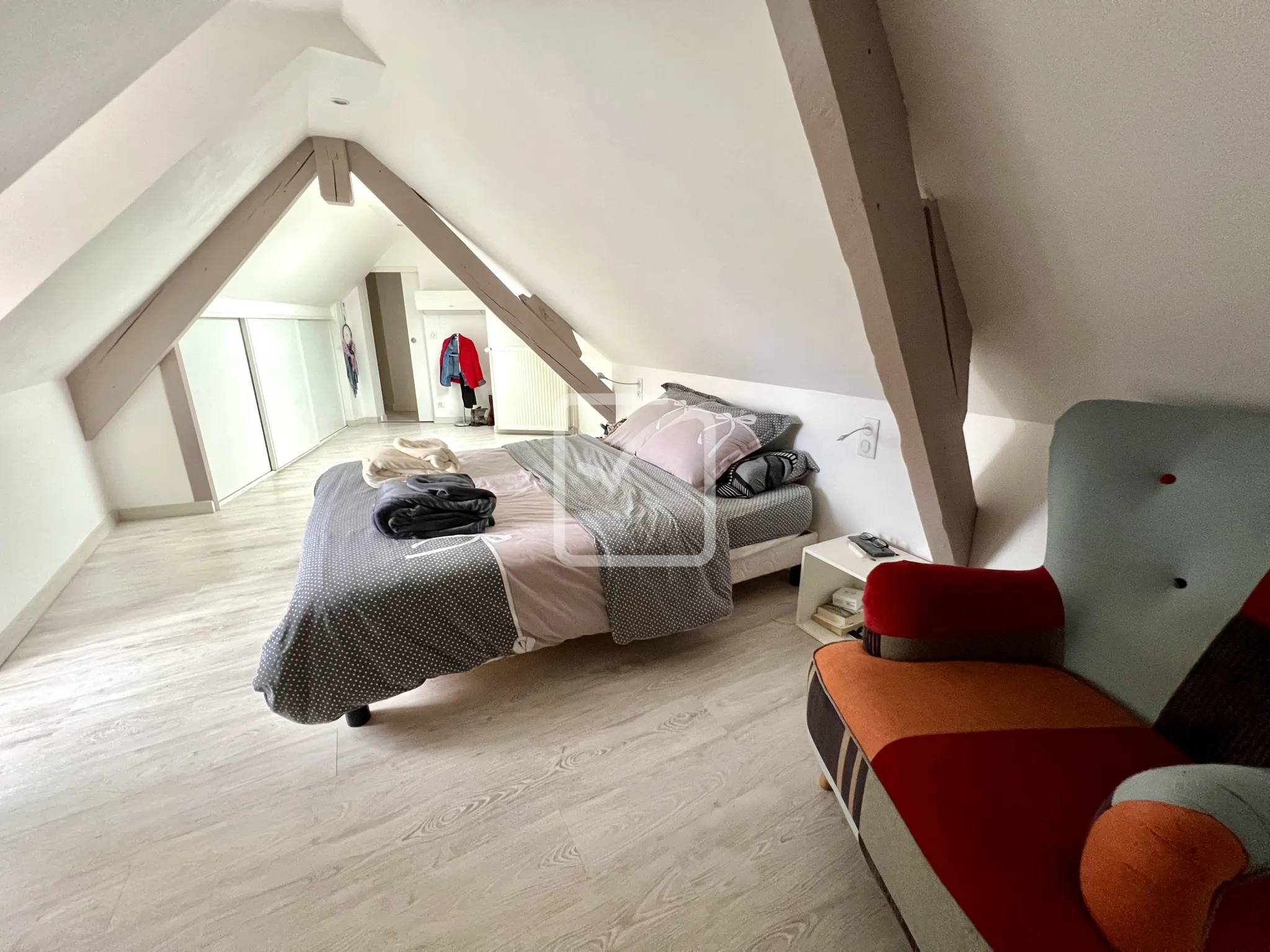 Immeuble de 262 m² à vendre à Cosnac 