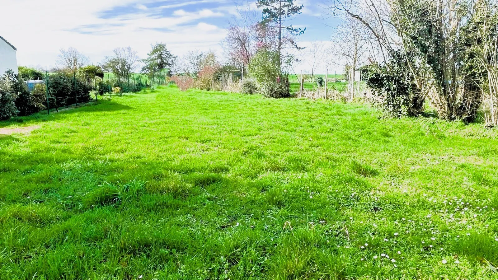 Terrain à bâtir de 550 m² à Bazainville, Yvelines à vendre 