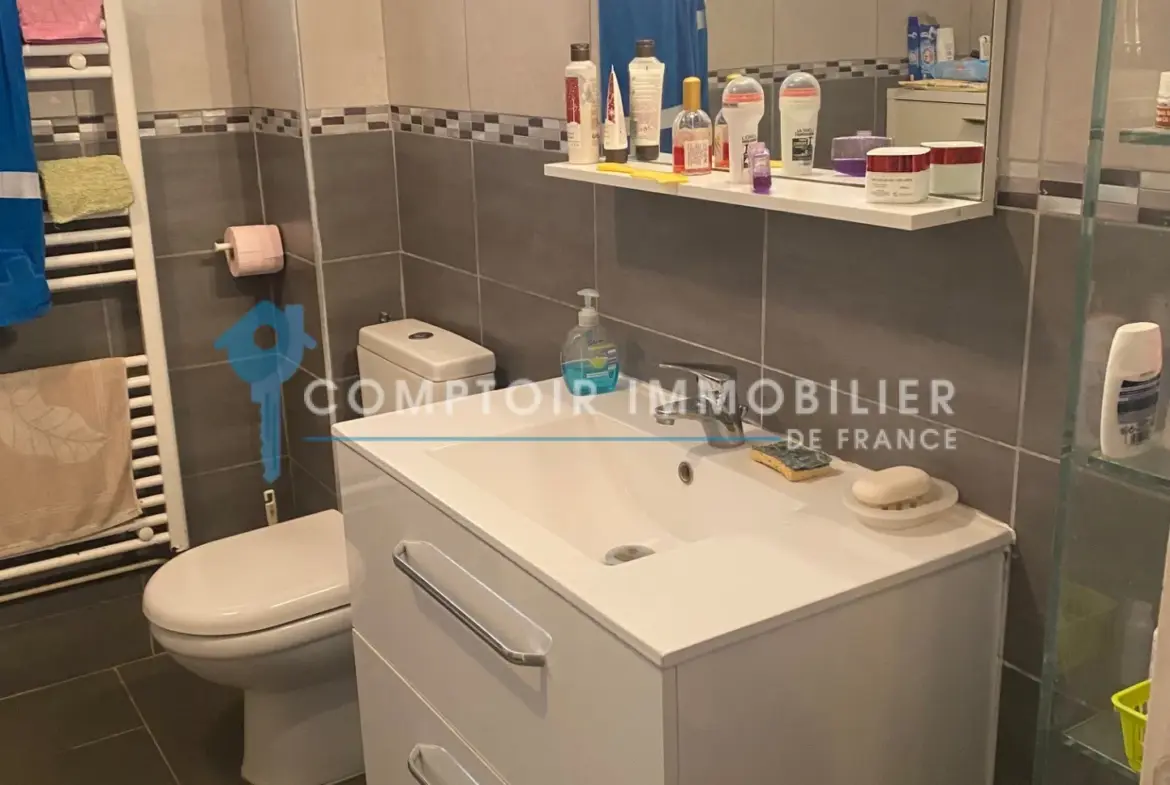 Vente maison de 70 m² à Corbeil-Essonnes avec grand jardin et garage 