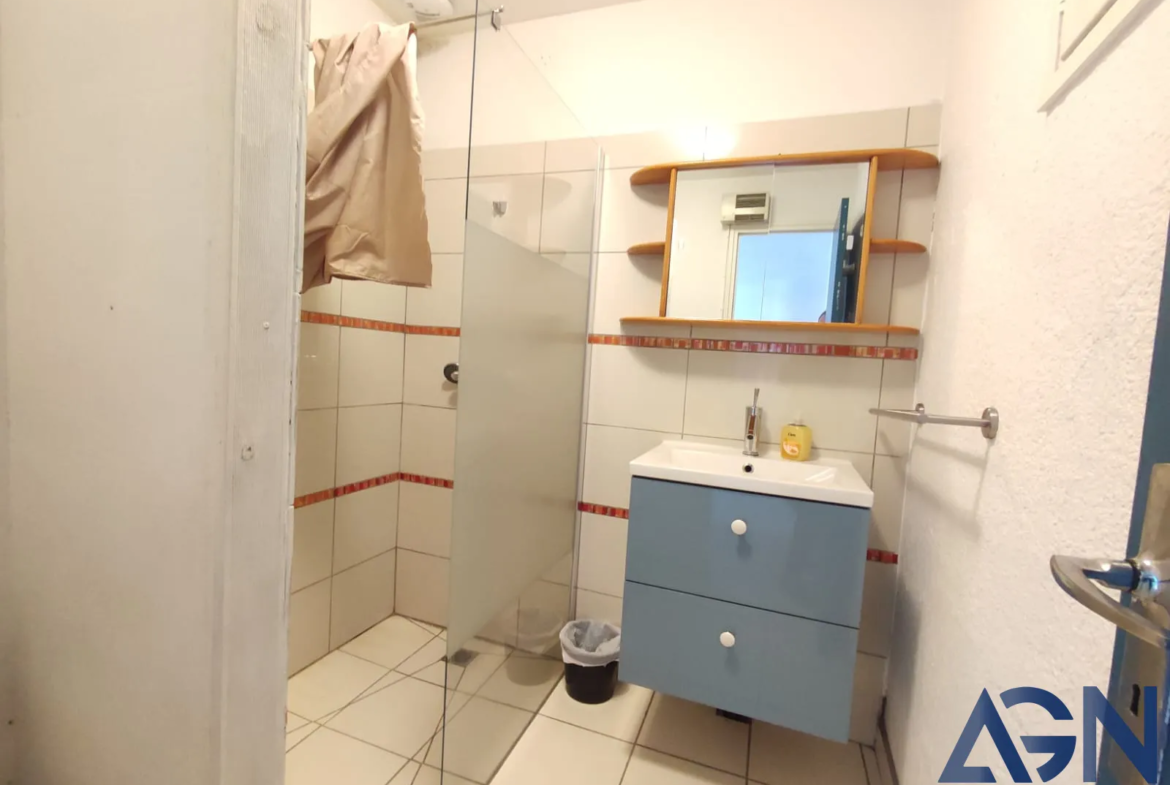 À vendre : Appartement T4 de 70,86 m² à Agde avec deux balcons 