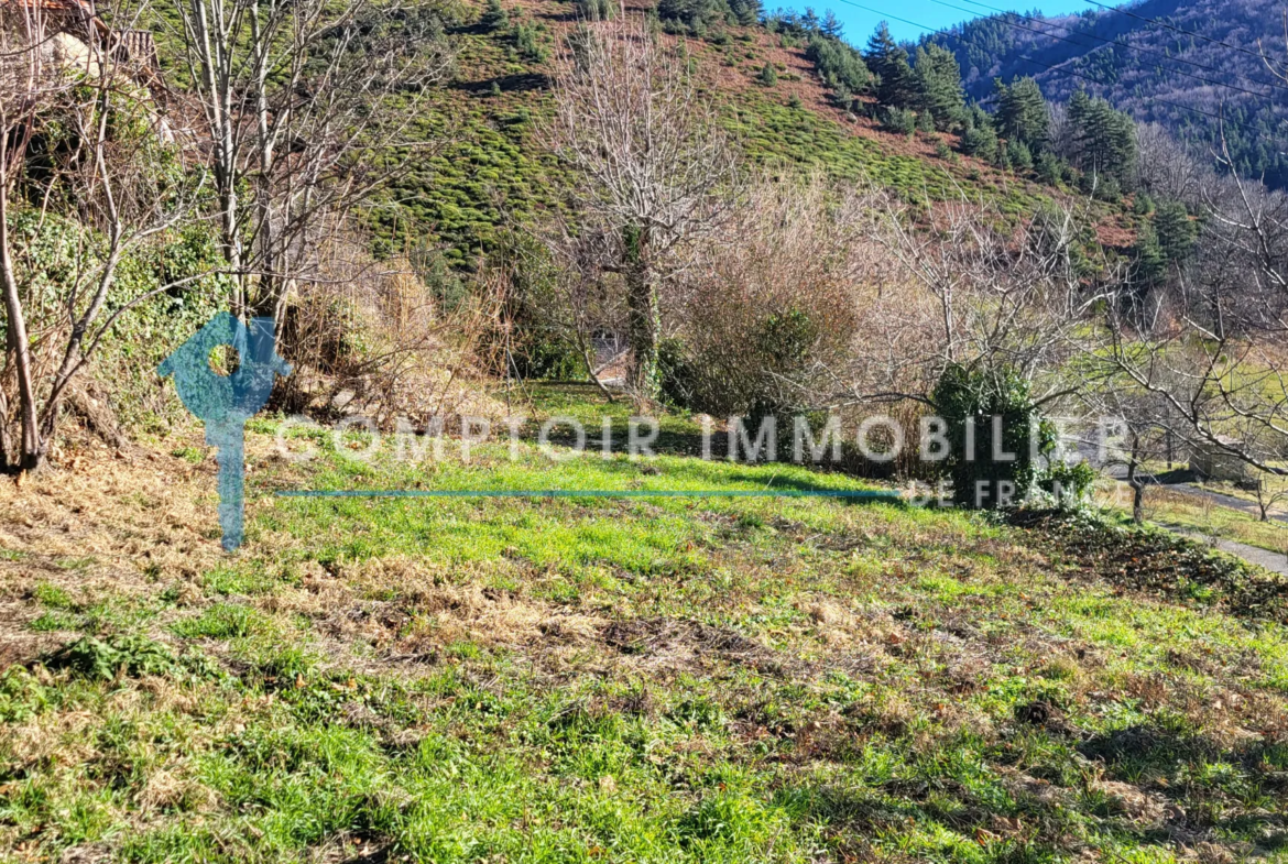 Maison à vendre au Chambon avec deux appartements et vue panoramique 