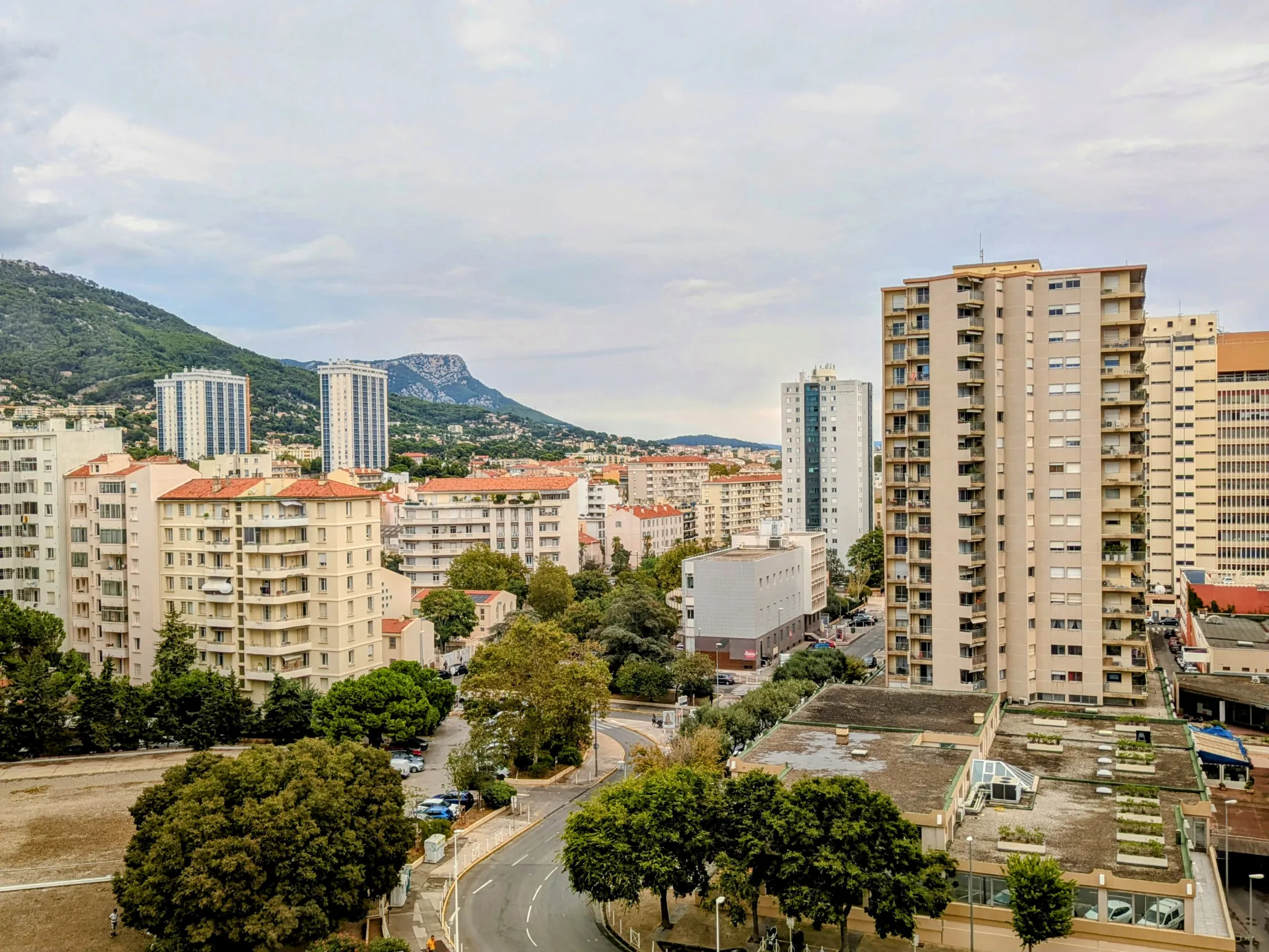 Toulon Mayol : Appartement 110 m² avec terrasse dans résidence de standing 