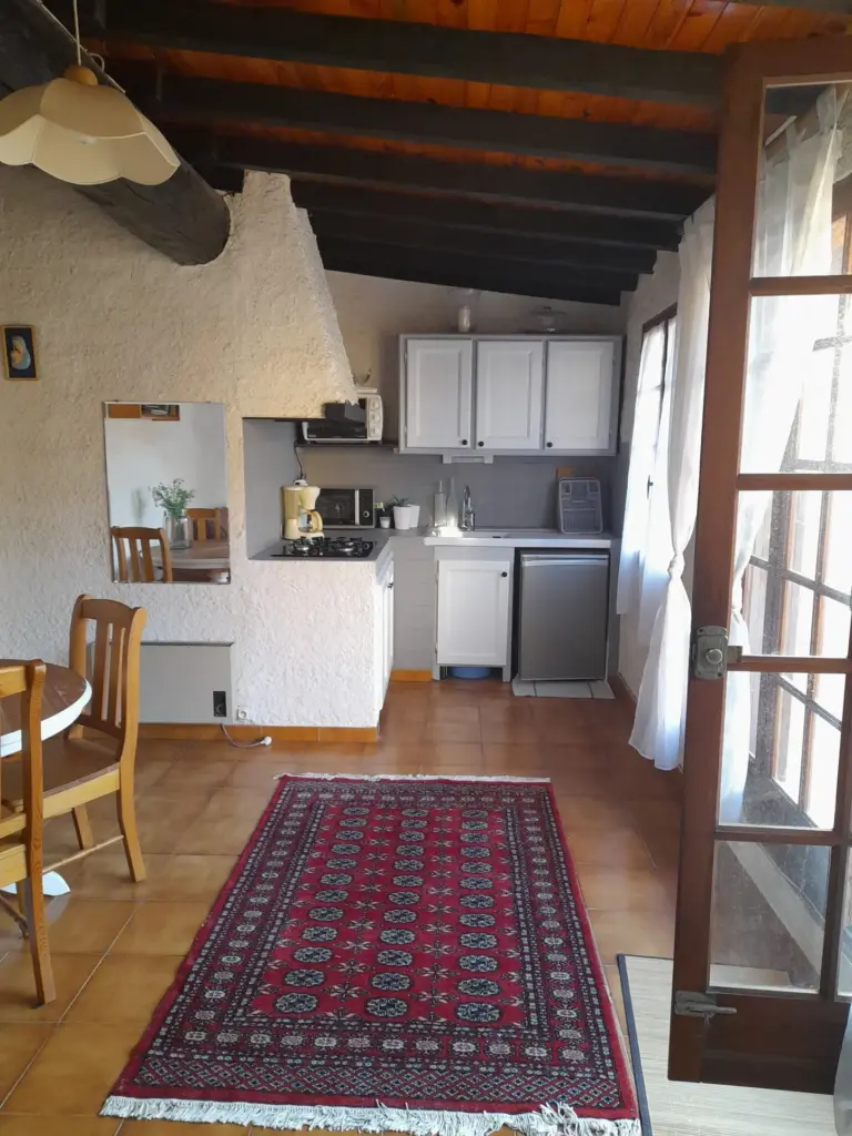 À vendre : Grand T2 avec Terrasse et Garage à Port-Vendres