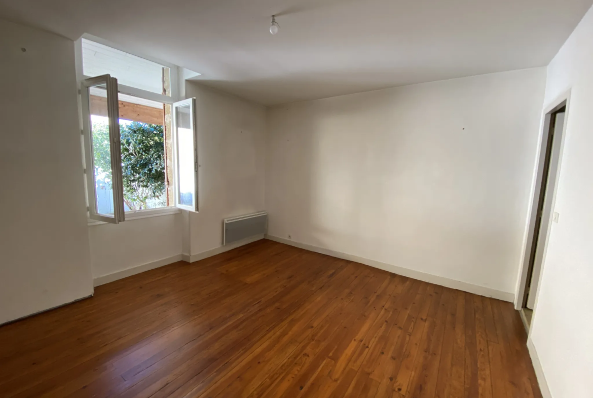 Maison avec cour à vendre à Langon - 51 m² 