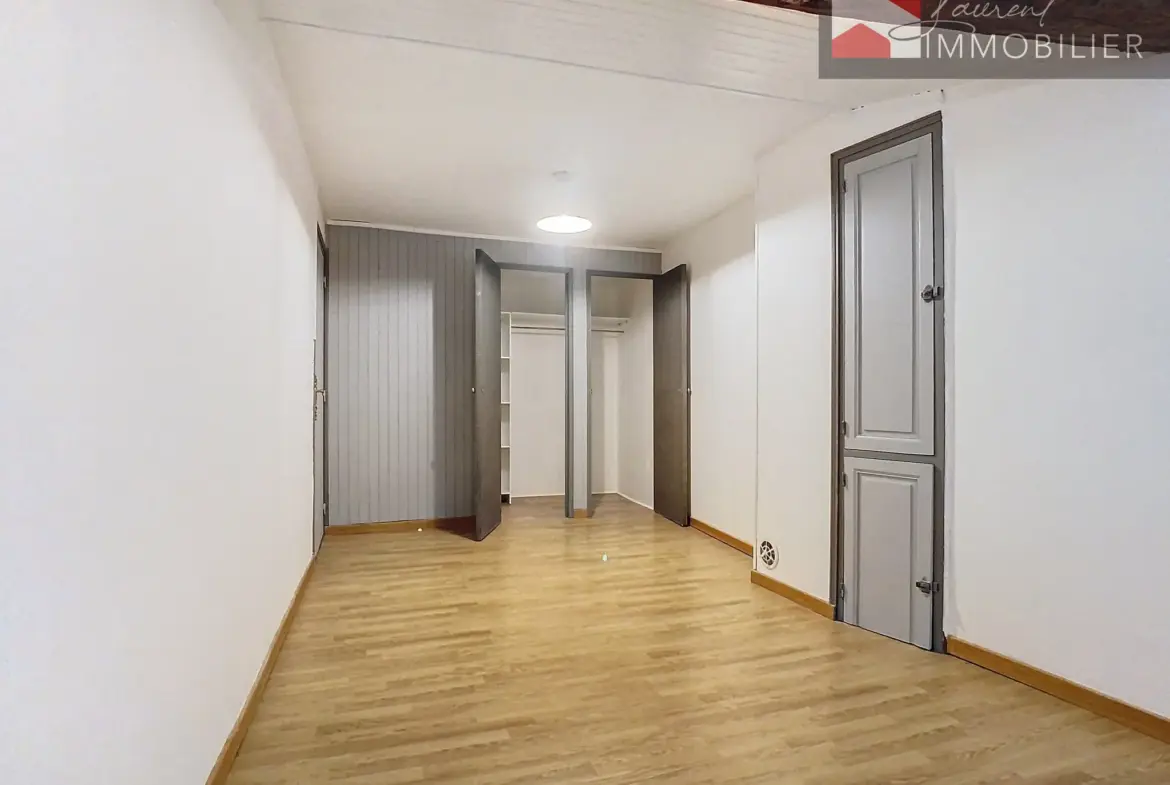 À Tournus, maison de ville en vente avec 5 pièces à 135 000 € 