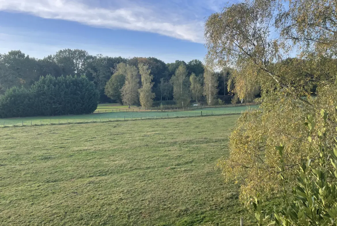 Maison à vendre à Chaumergy avec terrain arboré et dépendance 