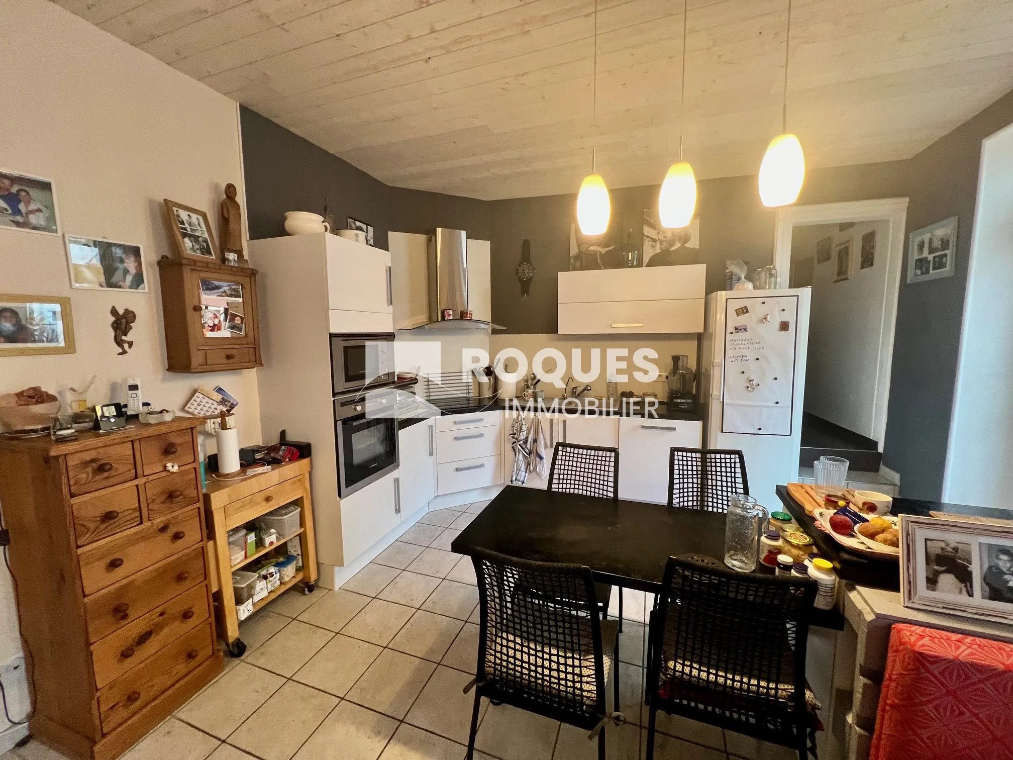 Appartement T4 rénové à Millau avec terrasses et cave 