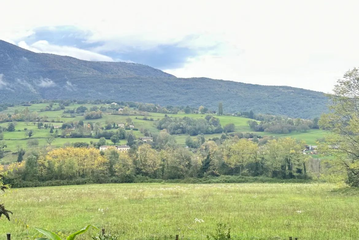 Vente Appartement 67 m² à Saint Jean en Royans avec Jardin Privatif et Vue sur le Vercors 