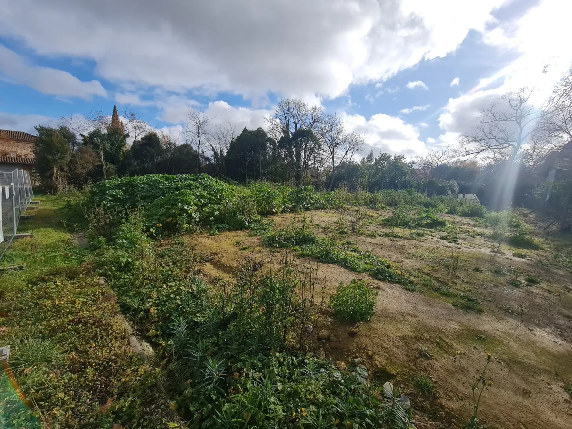 Terrain constructible de 1487 m² à vendre à Saint Sulpice sur Lèze 