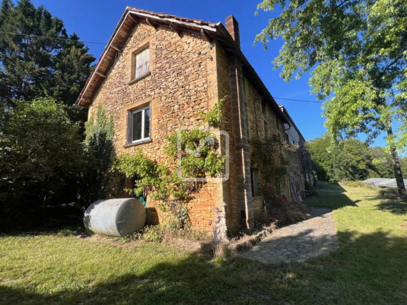 Corps de ferme de 15 Ha à vendre près de Gourdon